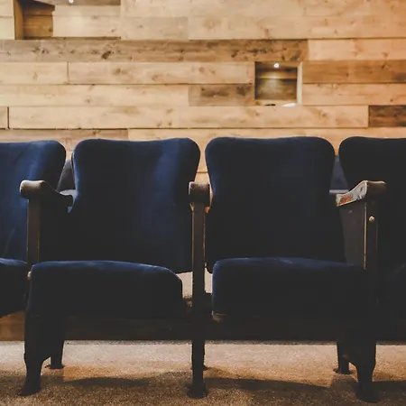 Elements 4* Pettigoe